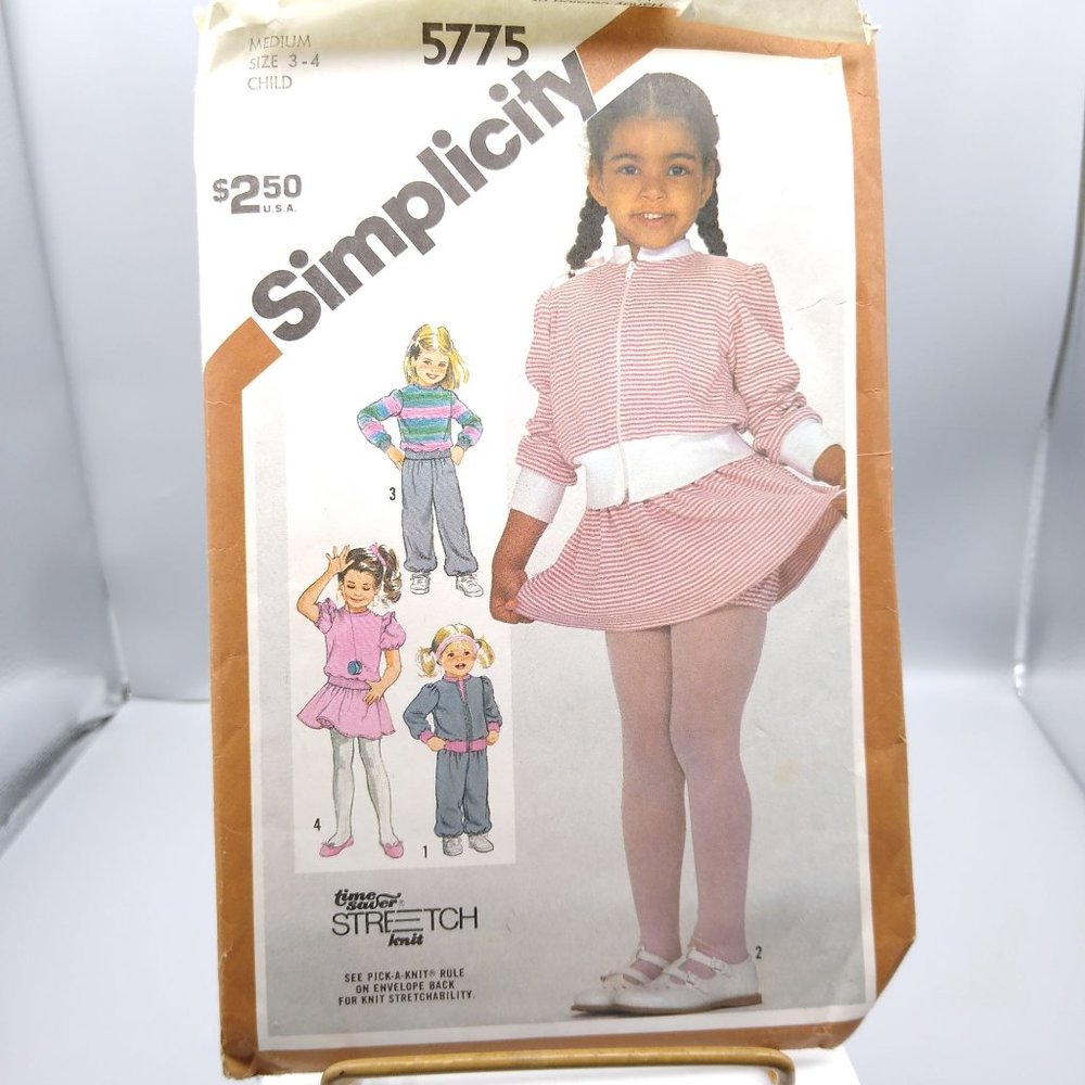 Vintage Sewing PATTERN Simplicity 5775 Girls 1982 Pull On Pants Mini Skirt Panti